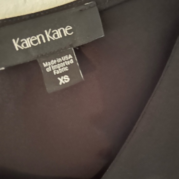 Karen Kane RUFFLE-SLEEVE SHIFT DRESS in black XS - Picture 4 of 7